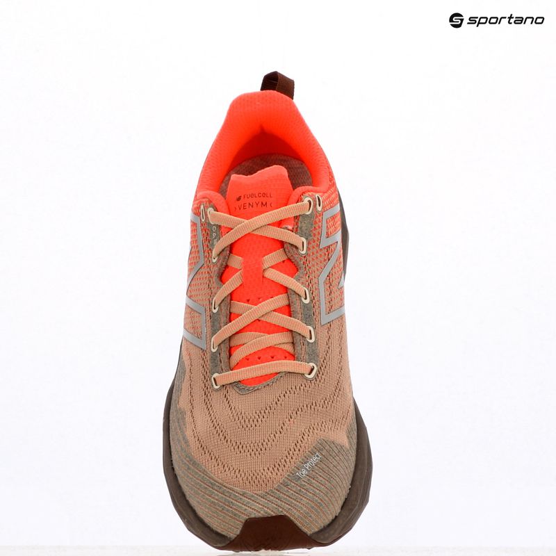 Мъжки обувки за бягане New Balance FuelCell Venym V1 urgent red 9