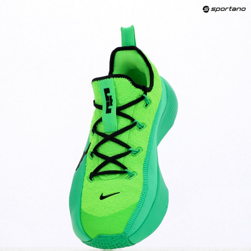Мъжки обувки за тренировка Nike LeBron TR 1 green strike/fir/green shock 17