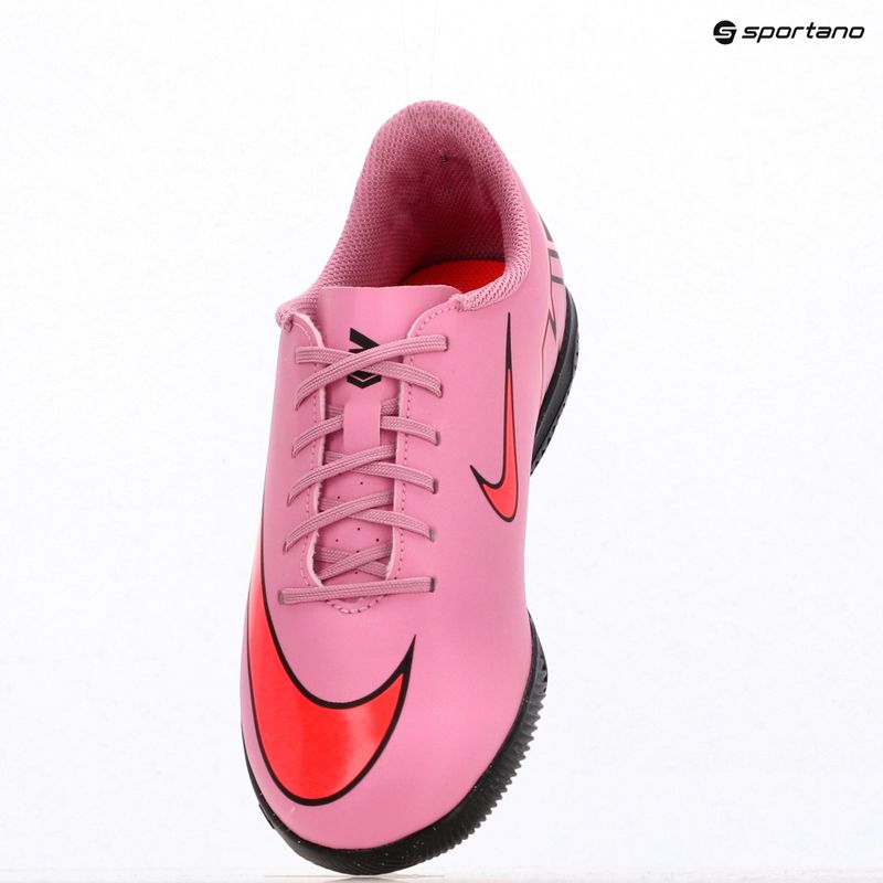 Детски футболни обувки Nike Mercurial Vapor 16 Club IC magic flamingo/black/total crimson 12