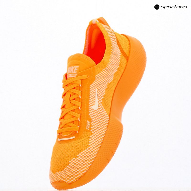 Мъжки обувки за тренировка Nike Free 2025 laser orange/white/alabaster 9