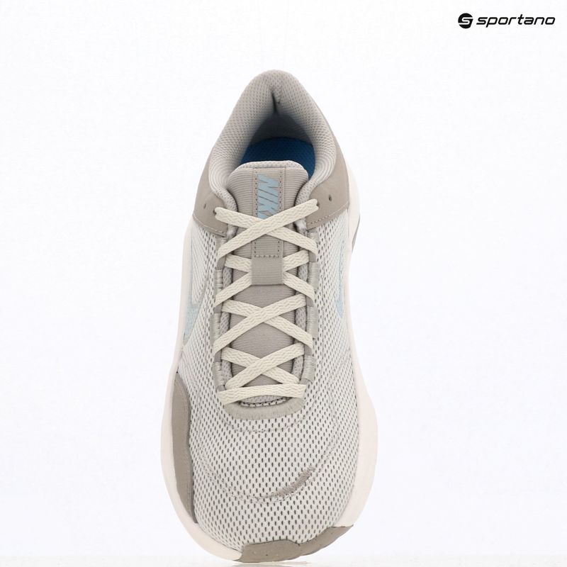 Дамски обувки за тренировка Nike Legend Essential 3 Next Nature light iron ore/iron grey/light armour blue 11