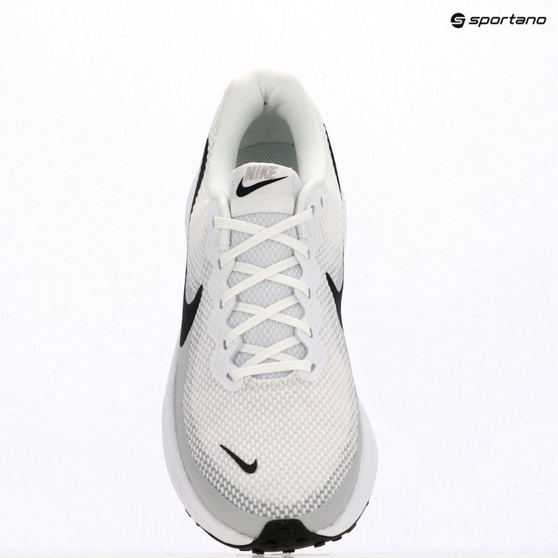 Мъжки обувки за бягане Nike Revolution 8 white/pure platinum/black 11