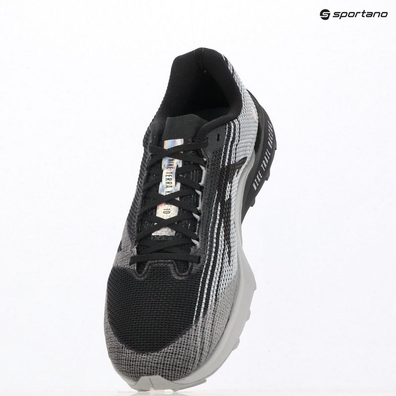 Мъжки обувки за бягане Nike Kiger 10 black/white/cool grey/white 11
