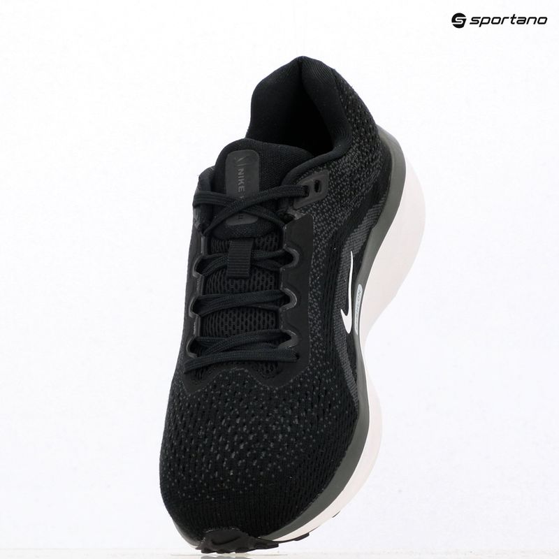 Дамски обувки за бягане Nike Winflo 11 black/white 12