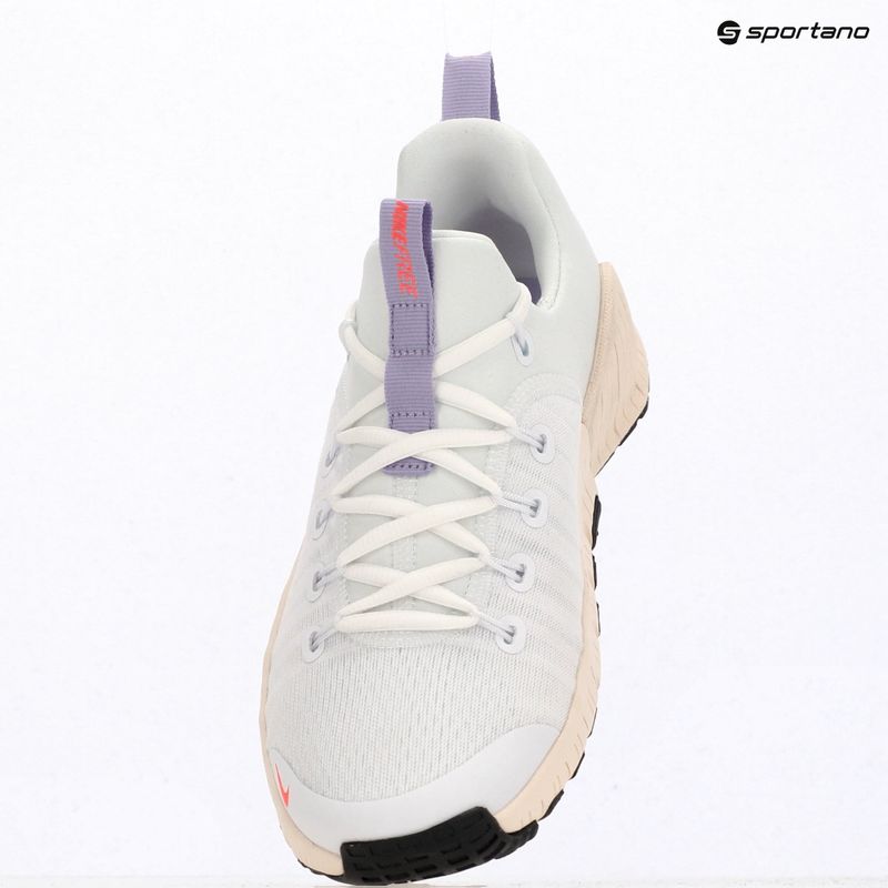 Дамски обувки за тренировка Nike Free Metcon 6 white/violet mist/chalk/hot lava 11