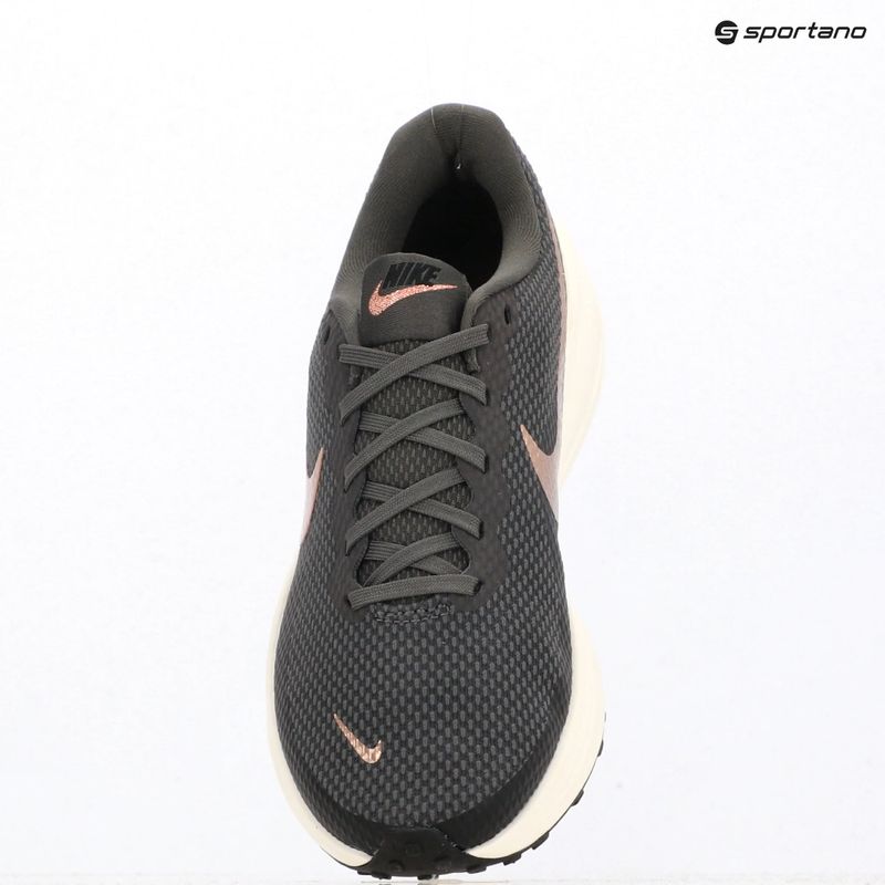 Дамски обувки за бягане Nike Revolution 8 Medium ash/black-sail/metallic red bronze 11