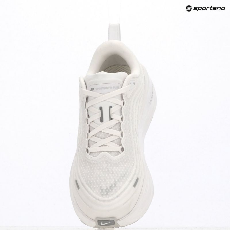 Дамски обувки за бягане Nike Vomero Plus white/photon dust/summit white 12