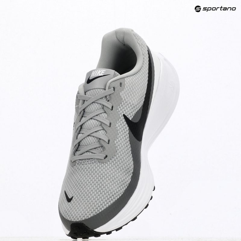 Мъжки обувки за бягане Nike Revolution 8 light smoke grey/smoke grey/white/black 11
