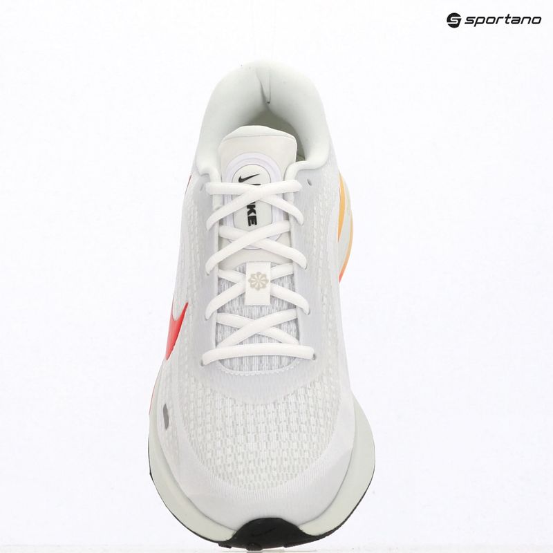 Мъжки обувки за бягане Nike Journey Run white/spruce aura/bright crimson 9