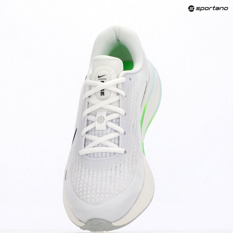 Мъжки обувки за бягане NikeJourney Run white/green strike/glacier blue/black 9