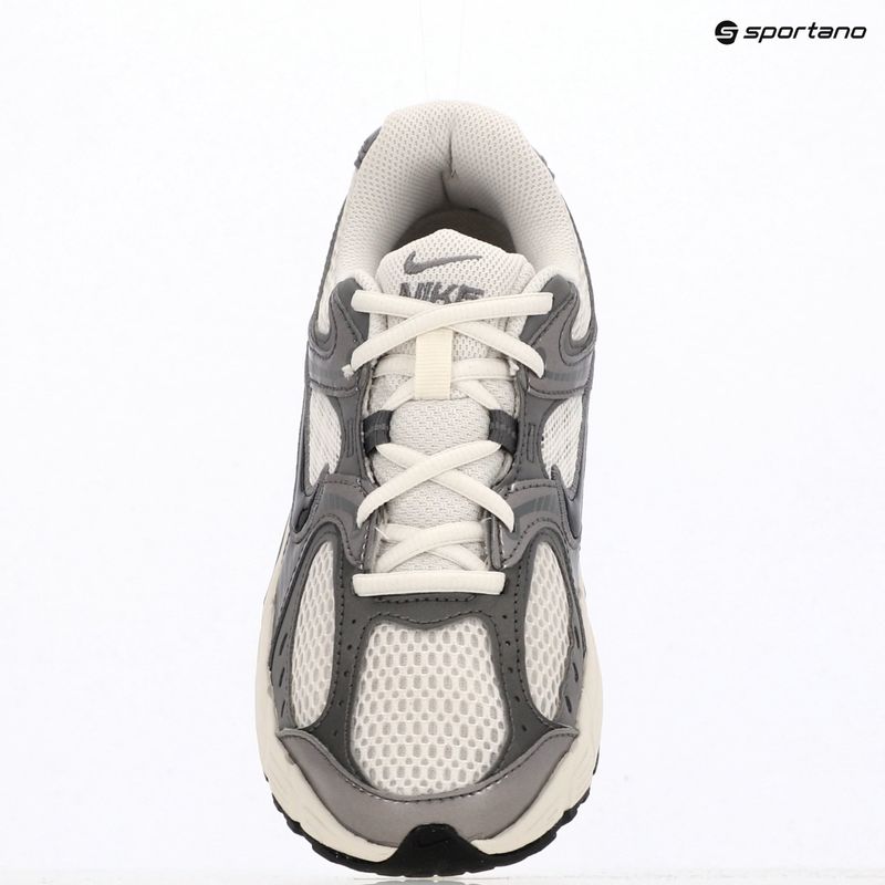 Детски обувки Nike V5 RNR phantom/pencil point/black 11