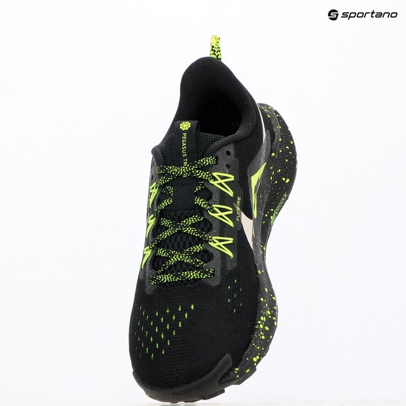 Дамски обувки за бягане Nike Pegasus Trail 5 black/volt ice/phantom 18