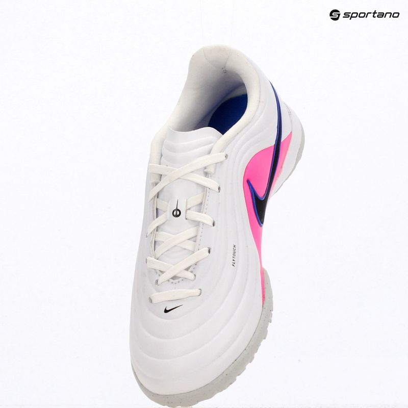 Детски футболни обувки Nike Tiempo Maestro Academy Jr TF white/racer blue/pink blast/black 11