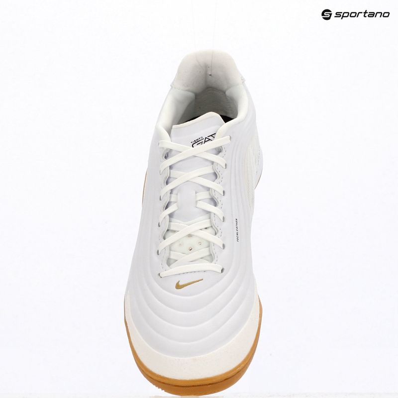 Мъжки футболни обувки Nike Tiempo Reactgato IC white/metallic gold 11