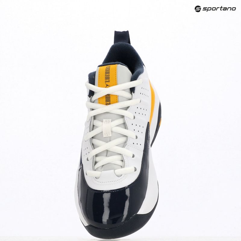 Мъжки обувки Jordan Max Aura 7 white/obsidian/university gold 9