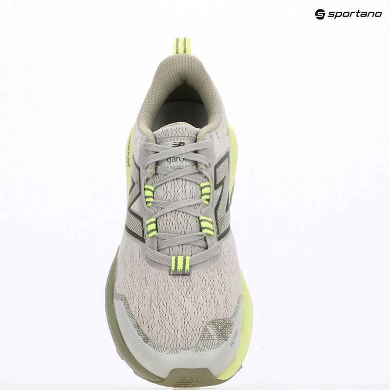 Дамски обувки за бягане New Balance Fresh Foam Garoe V2 grey matter/afterglow/olivine 9