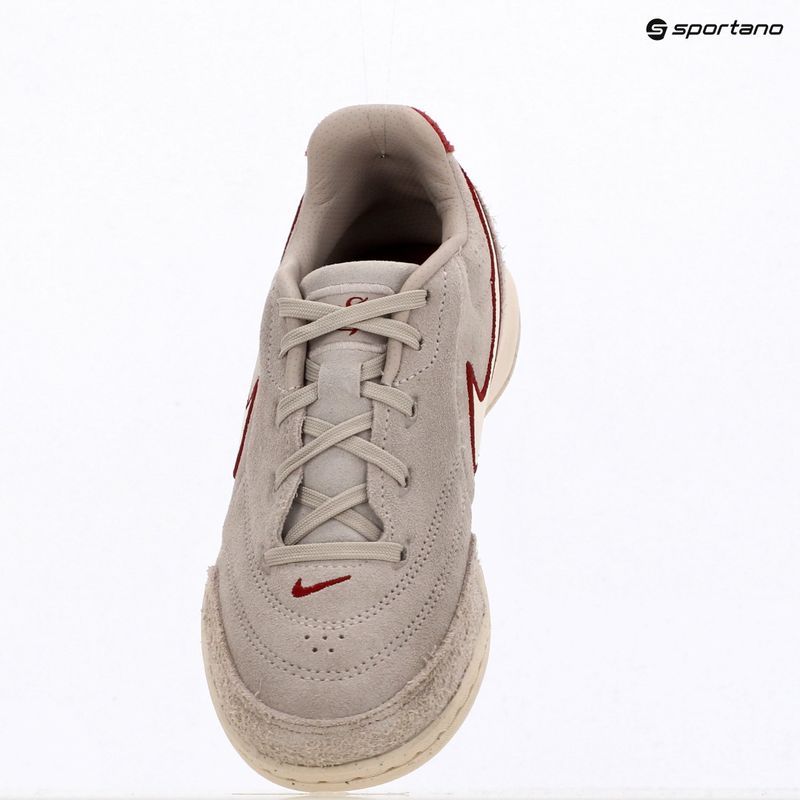 Детски футболни обувки Nike Tiempo Streetgato Premium Jr moon particle/team red/chalk 7