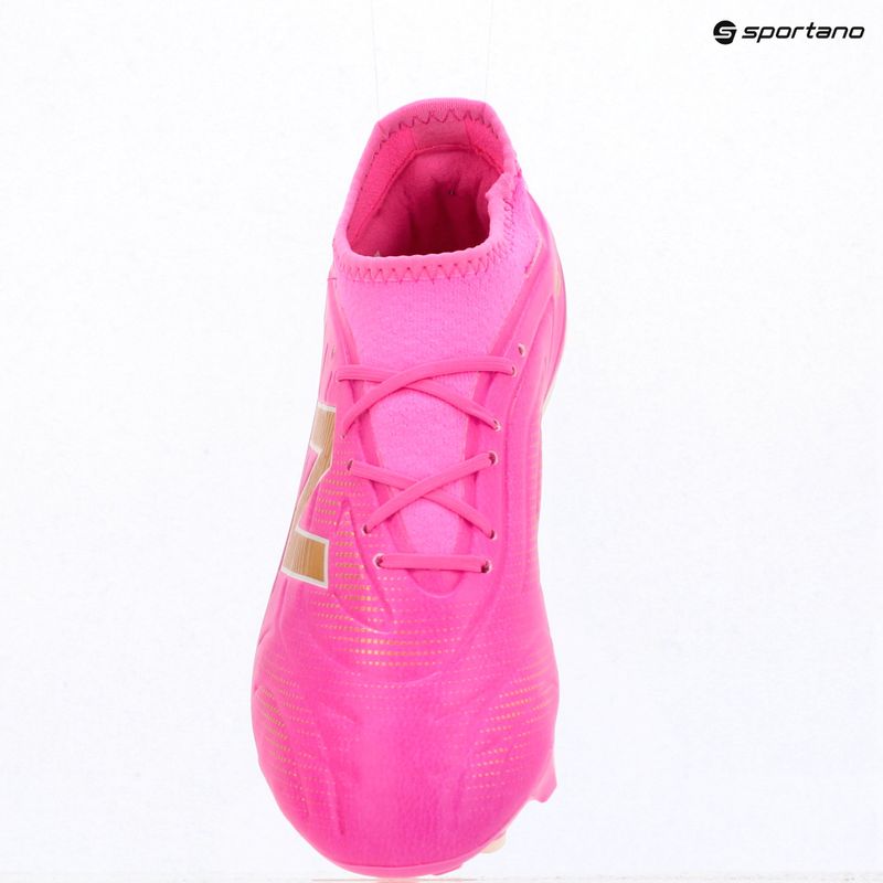 Детски футболни обувки New Balance Tekela Team V5 pink heat/metallic gold/pink satin 9
