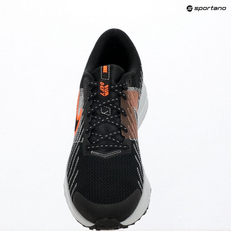 Мъжки обувки за бягане Nike Run Defy black/wolf grey/total orange 6
