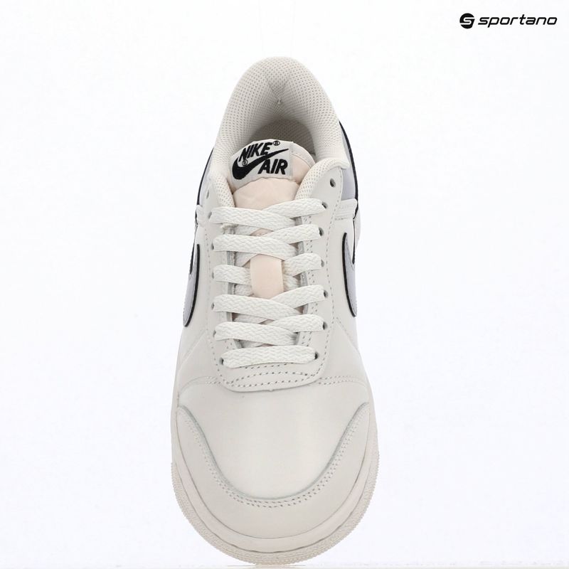 Дамски обувки Air Jordan Skyline Low swan/black/metallic silver 6