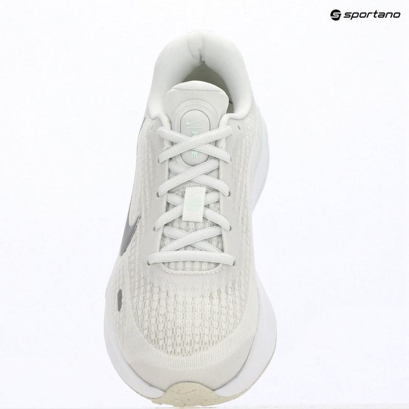 Дамски обувки за бягане Nike Journey Run summit white/metallic silver 15