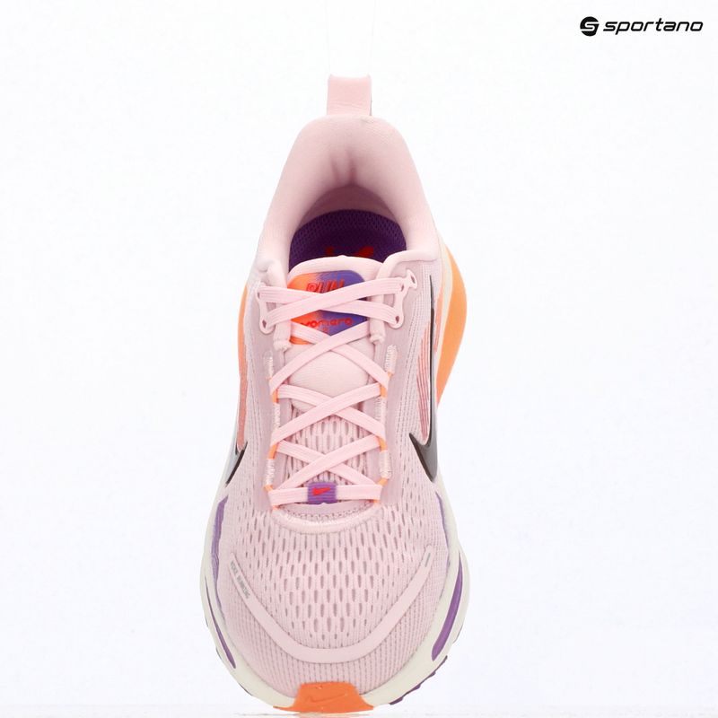 Обувки за бягане Nike Vomero 18 pink foam/bright violet/sail/tattoo 14