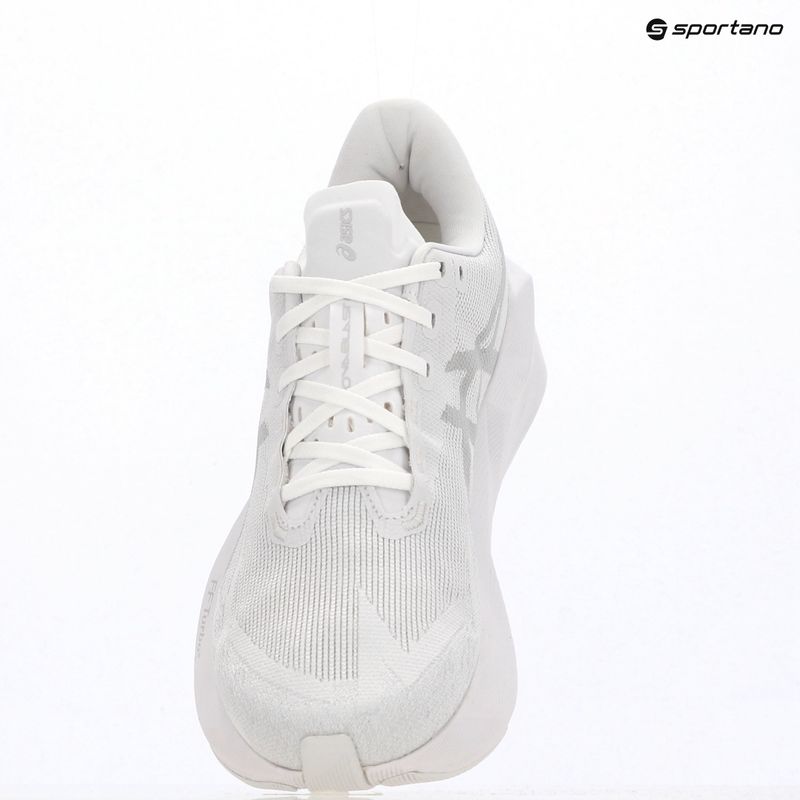 Мъжки обувки за бягане ASICS Novablast 6 white/white 9