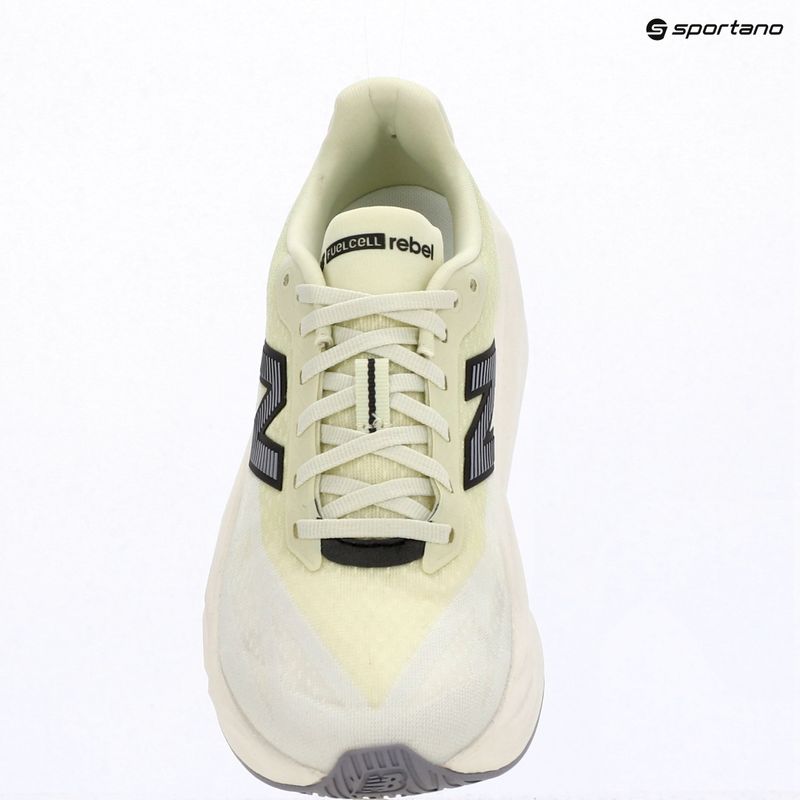 Дамски обувки за бягане New Balance FuelCell Rebel V5 pistachio butter/sea salt 9