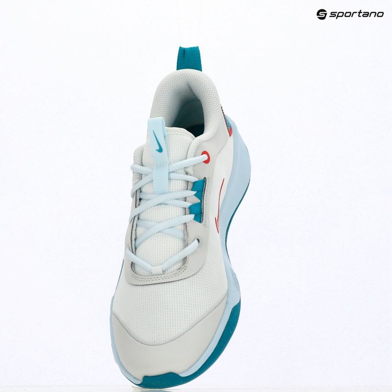 Детски обувки Nike Omni Multi-Court off white/energy/glacier blue 10