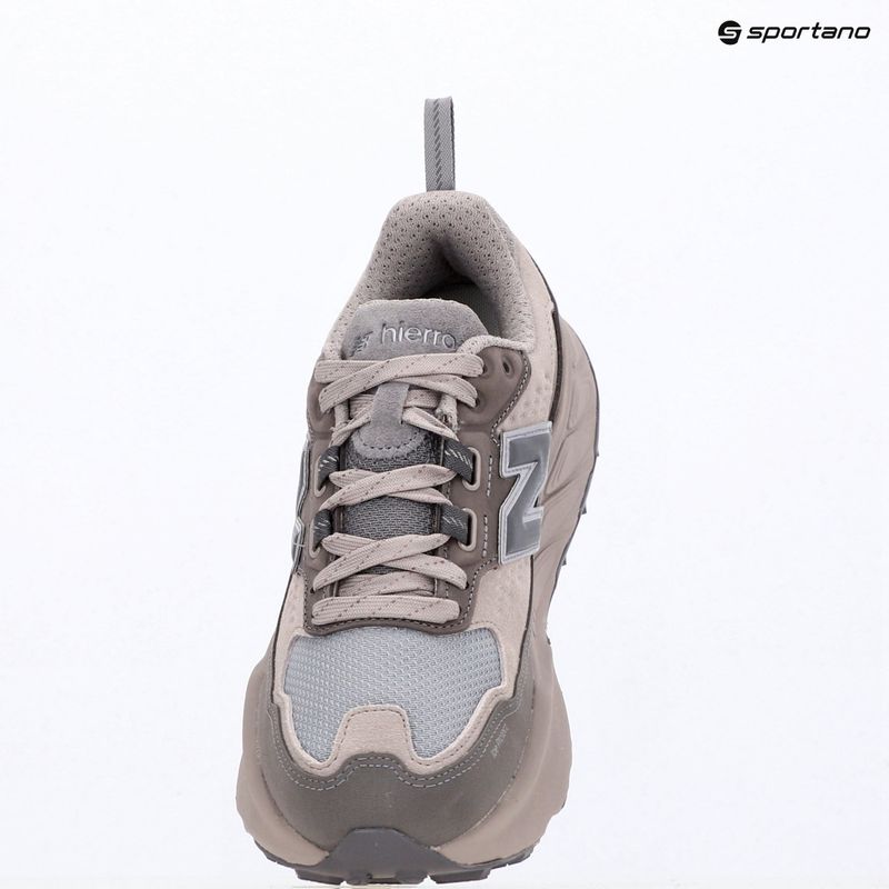 Дамски обувки за бягане New Balance Hierro Trek Nubuck Vamp V9 truffle salt/off-line grey 14