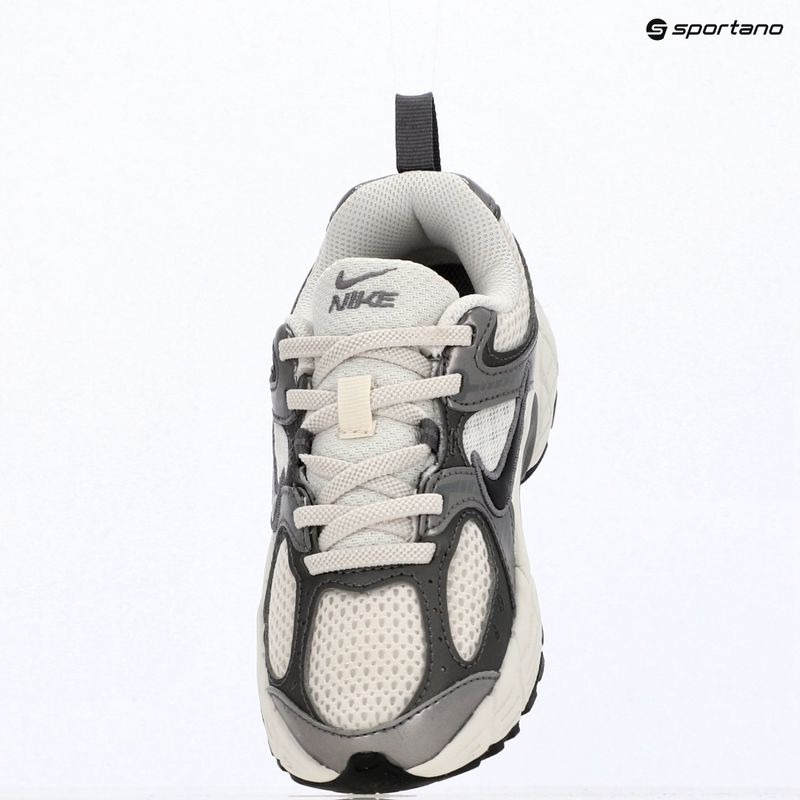 Детски обувки Nike V5 RNR phantom/pencil point/black 10