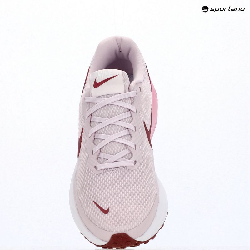 Дамски обувки за бягане Nike Revolution 8 bleached lilac/white/pink smoke 18