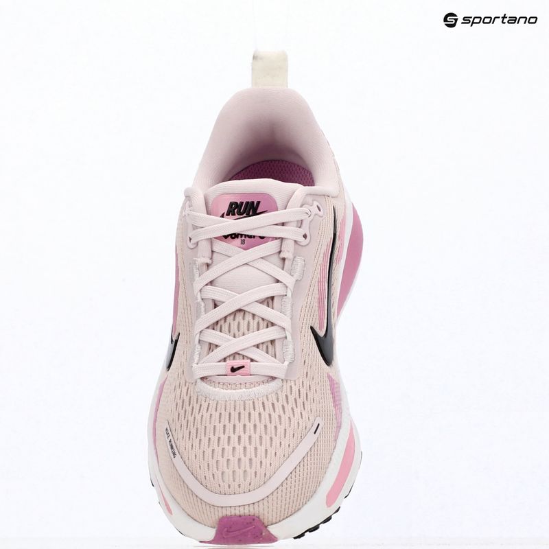 Маратонки за бягане Nike Vomero 18 изсветлен лилав/светло магента/черен 15