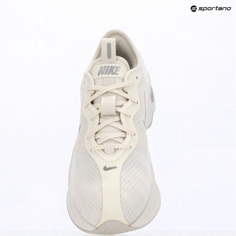 Дамски обувки Nike Motiva 2 summit white/phantom/metallic silver 11