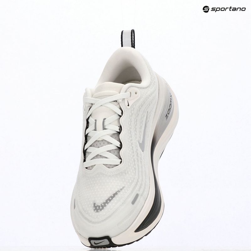 Дамски обувки за бягане Nike Vomero Plus summit white/sail/metallic silver 8