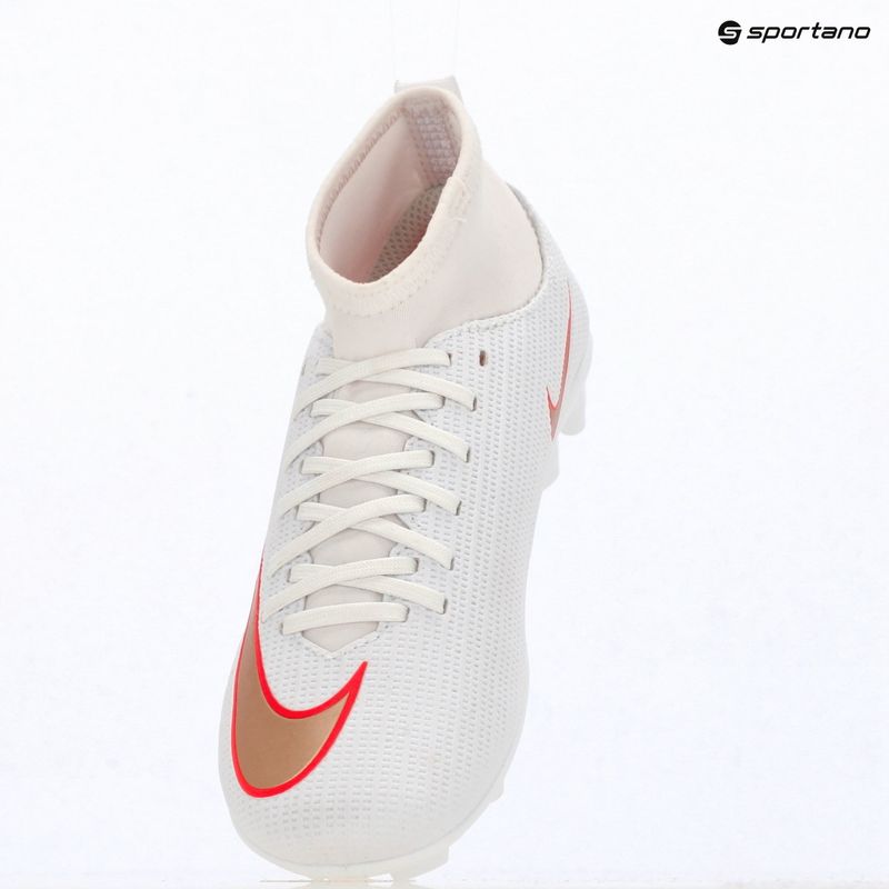 Детски футболни обувки Nike Jr. Mercurial Superfly 11 Club white/bright crimson/blur 9