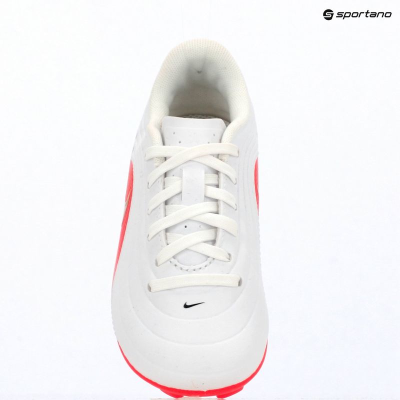 Детски футболни обувки Nike Jr. Tiempo Maestro Club White/Bright Crimson/Blur 8
