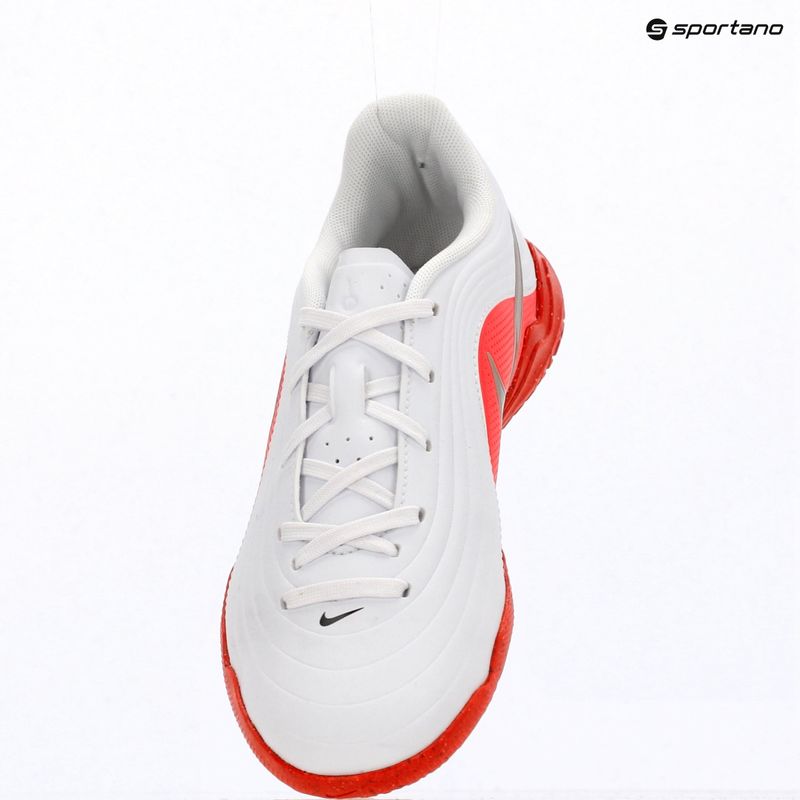 Детски футболни обувки Nike Jr. Tiempo Maestro Club white/bright crimson/blur 8