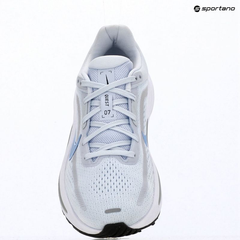 Дамски обувки за бягане Nike Quest 7 football grey/white/grey fog/aluminum 17