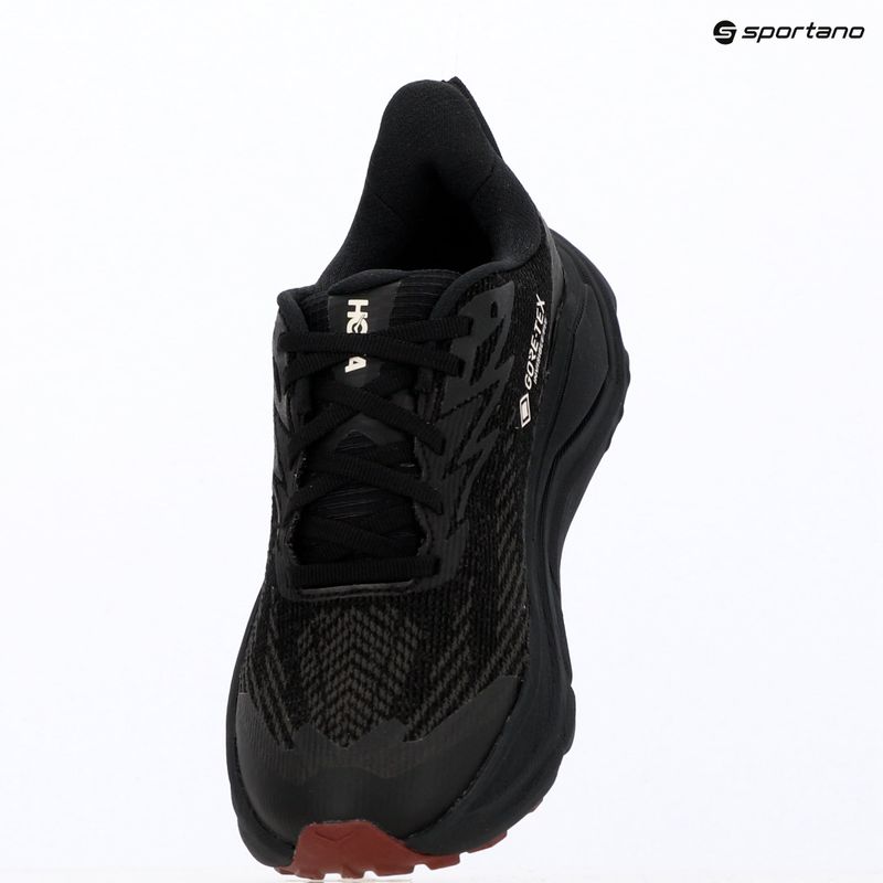 Дамски обувки за бягане HOKA Challenger 8 GTX black/varsity burgundy 10