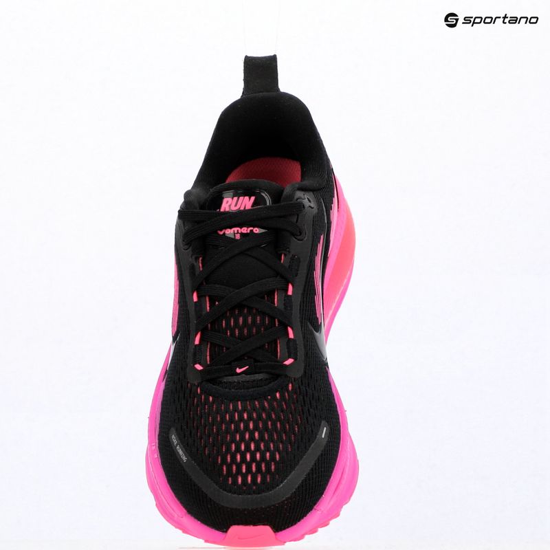 Дамски обувки за бягане Nike Vomero 18 black/hyper pink/laser crimson/black 17