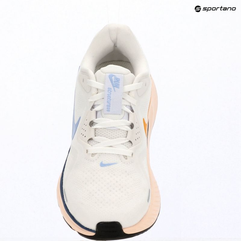 Дамски обувки за бягане Nike Structure 26 white/mystic navy/sundial/aluminum 17