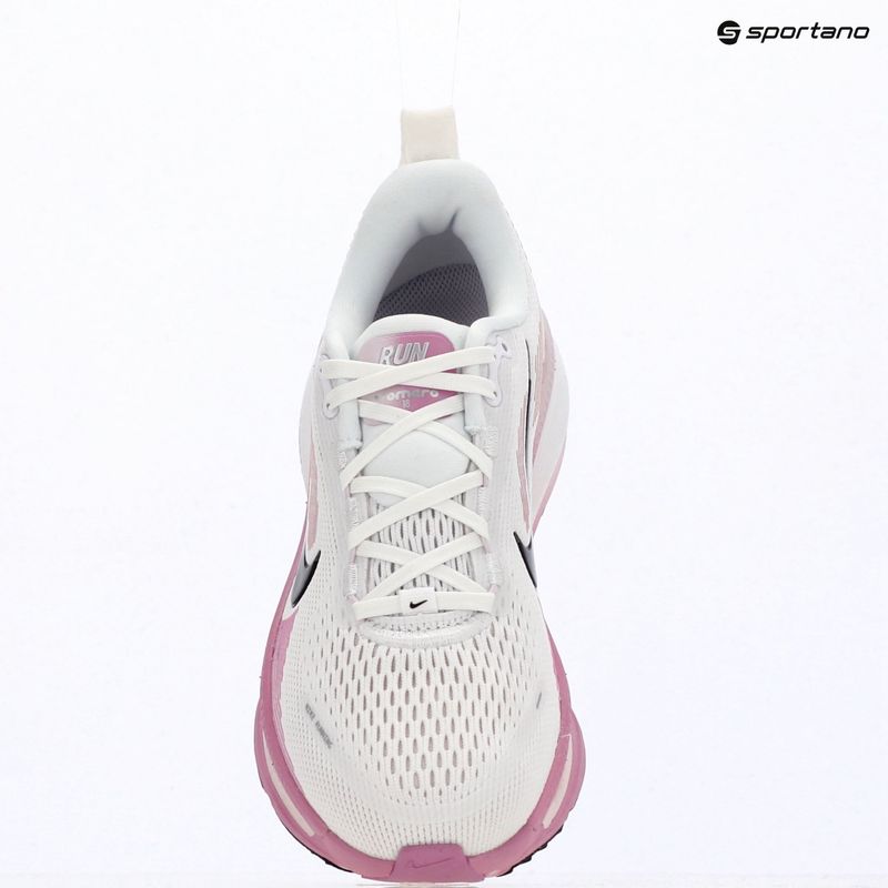 Дамски обувки за бягане Nike Vomero 18 white/bleached lilac/light magenta/black 13