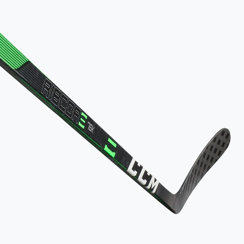 CCM Ribcor 76K INT черен стик за хокей 2