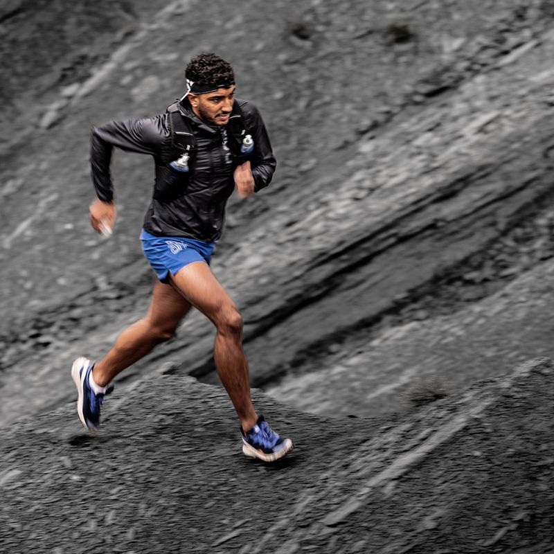 Salomon Active Skin 8 комплект жилетка за бягане черна LC1757900 10