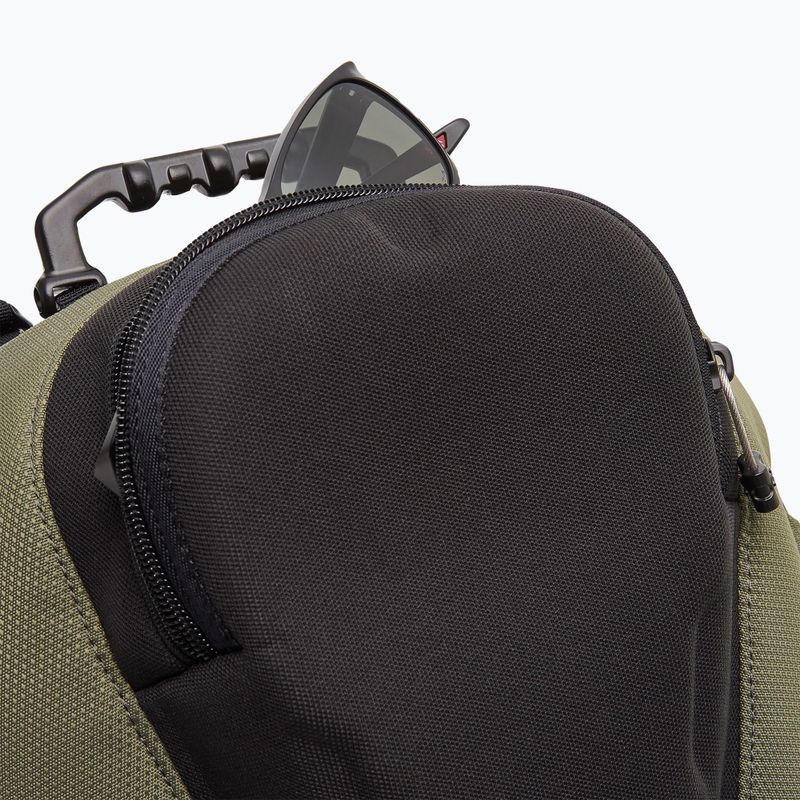 Oakley Kitchen Sink 34 l нова тъмна раница за туризъм 4
