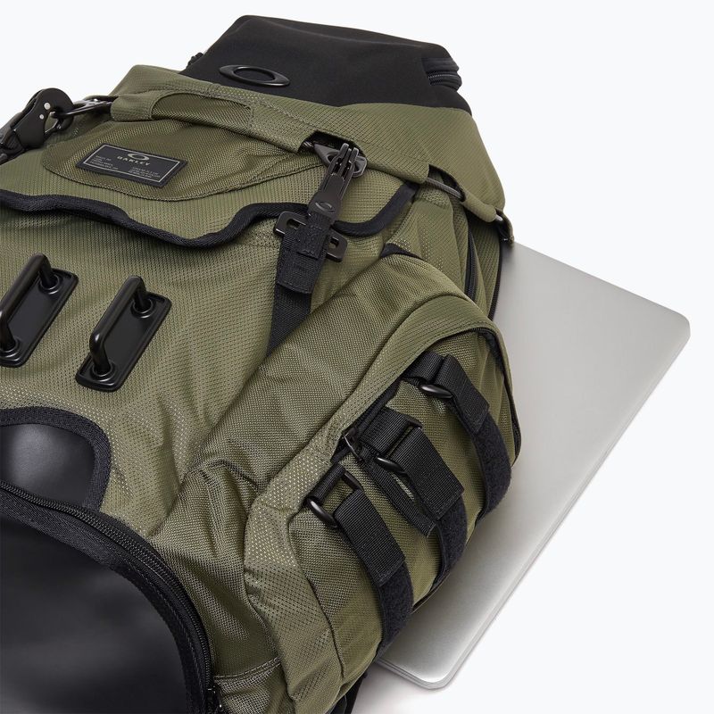 Oakley Kitchen Sink 34 l нова тъмна раница за туризъм 6