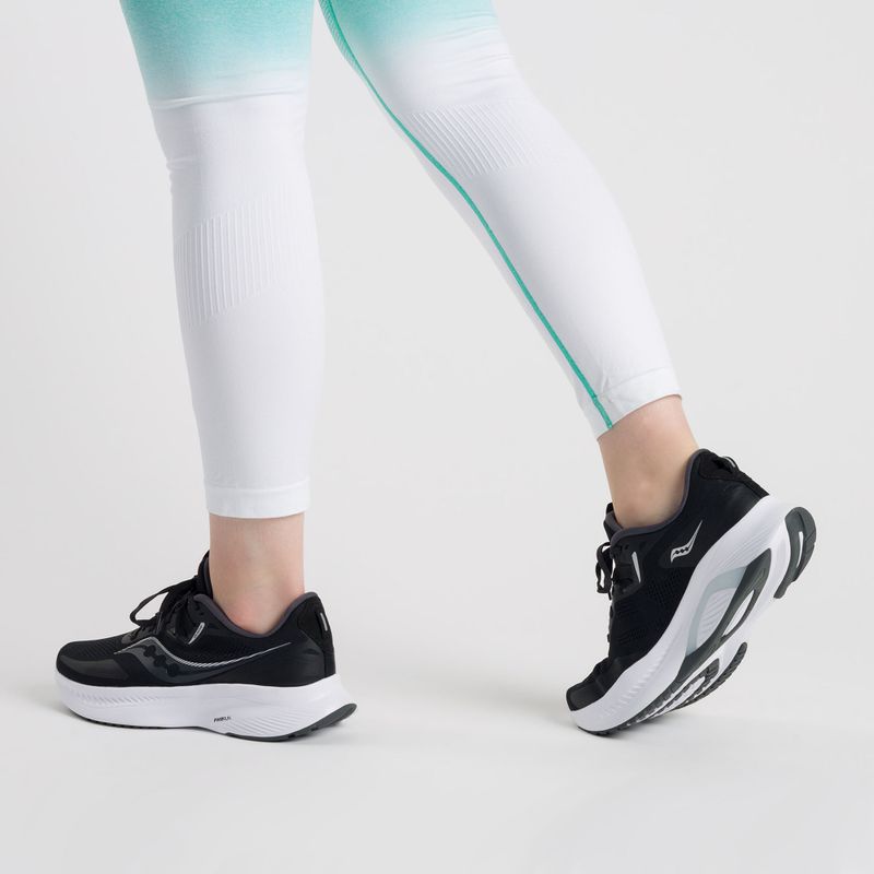 Дамски обувки за бягане Saucony Guide 15, черни S10684-05 3