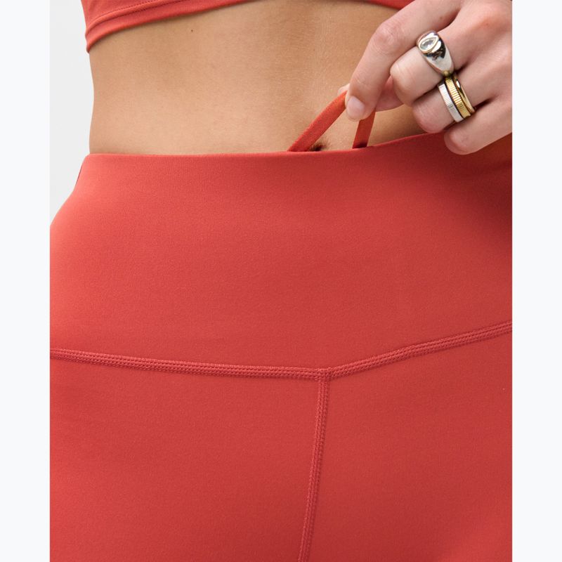 Дамски тренировъчен клин Sweaty Betty All Day 7/8 terrazzo red 5