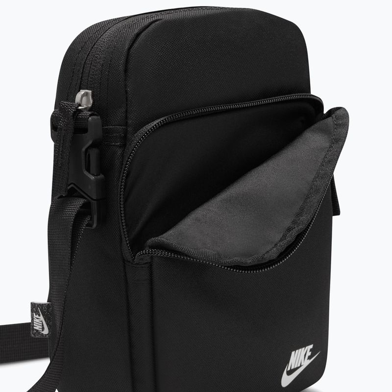 Чантичка Nike Heritage 4 l black/black/white 5